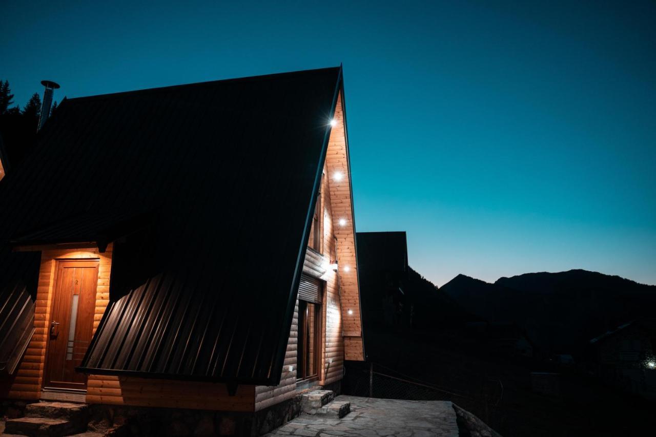 Villa Route Rugove Peje Exteriér fotografie