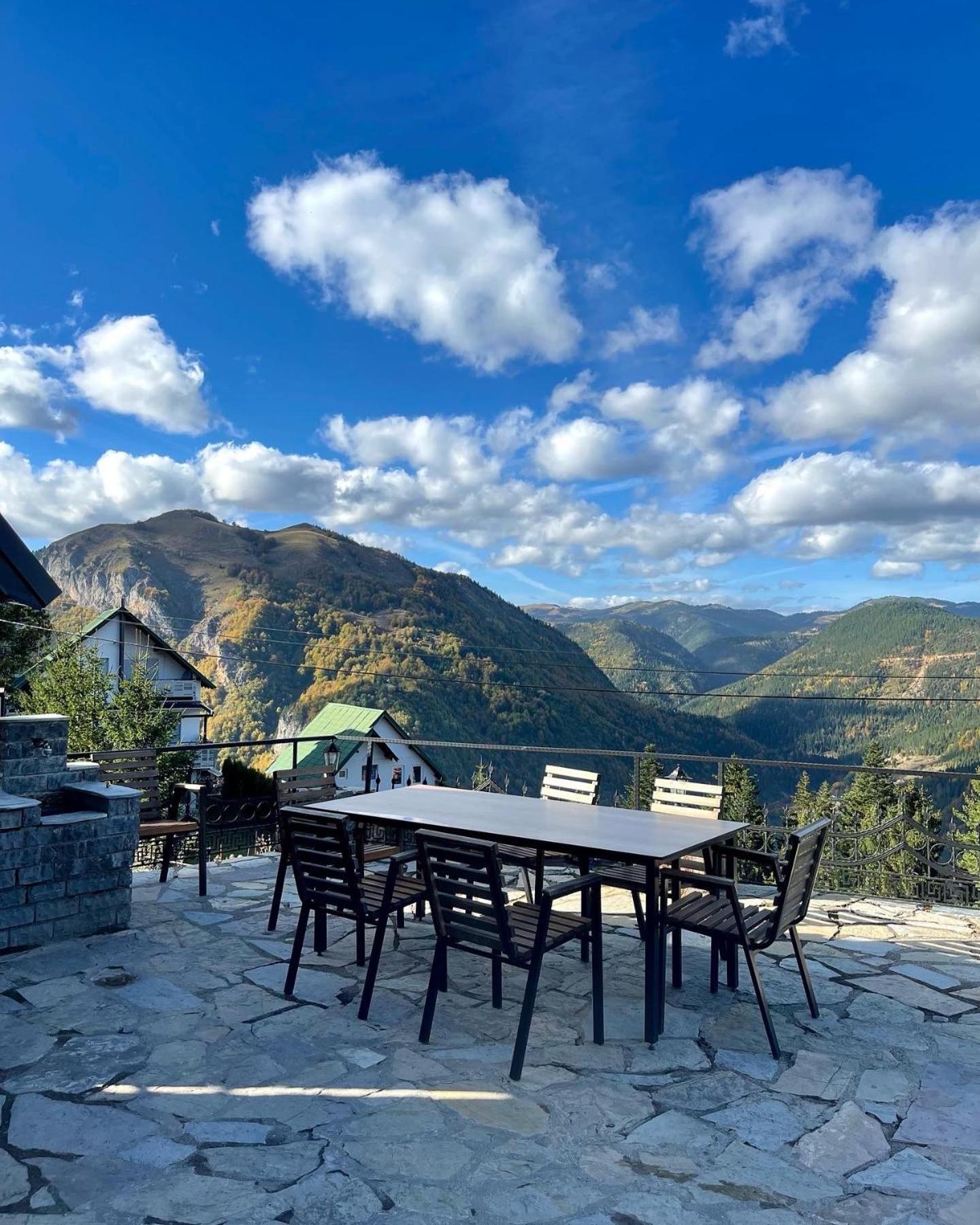 Villa Route Rugove Peje Exteriér fotografie